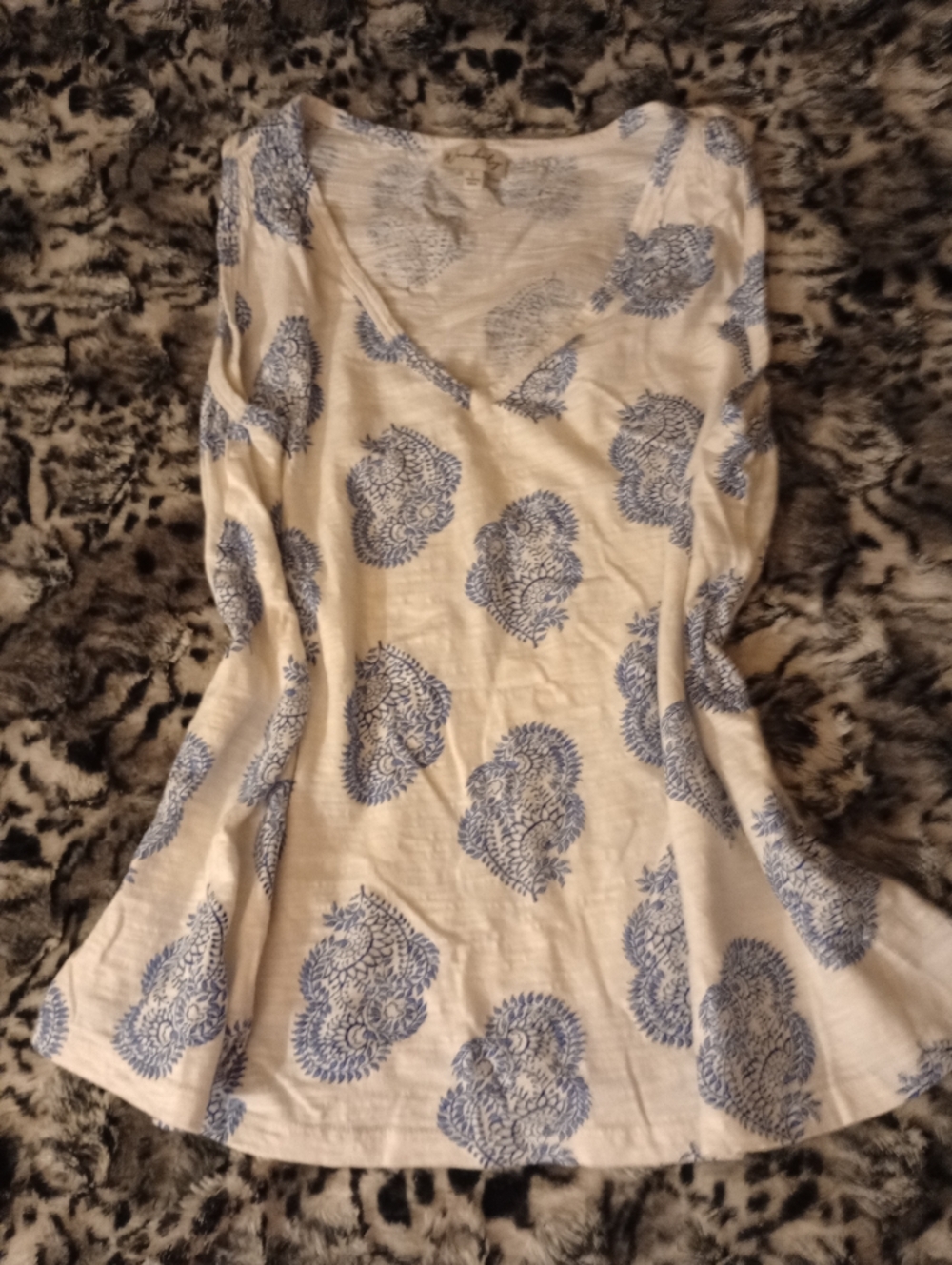 Boho Women's White V-Neck Top & Blue Paisley Print 100% Cotton